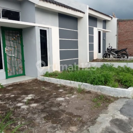 Jual BU Rumah Siap Pakai Rowosari Megah Asri 2 Meteseh Jual BU Rumah Siap Pakai Rowosari Megah Asri 2 Meteseh