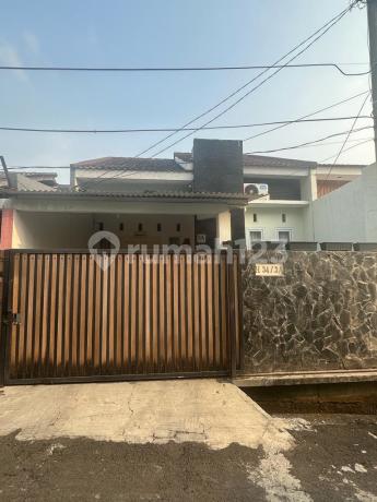 A nice house ready to live in at Vila Dago Pamulang.