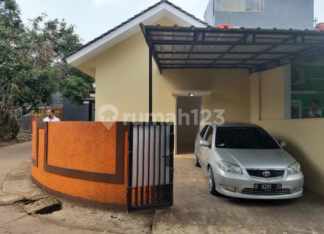 Rumah Huk di Griya Jatiraden 3 Kota Bekasi Rumah Huk di Griya Jatiraden 3 Kota Bekasi
