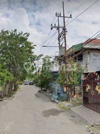 Rumah Tingkat Di Karang Empat, Surabaya Rumah Tingkat Di Karang Empat, Surabaya