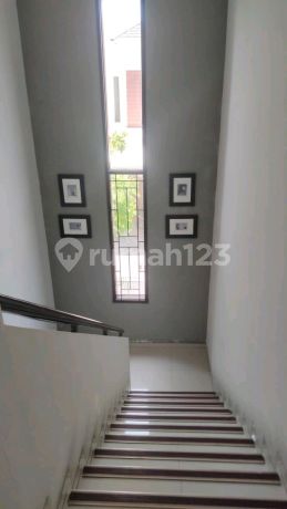 Rumah Minimalis Tingkat Di Puri Widya Kencana, Citraland Dekat Gwalk