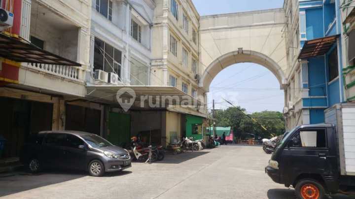 Dijual Cepat Ruko Gandeng di Duta Square, Jl. Pangeran Tubagus Angke, Jakarta Barat