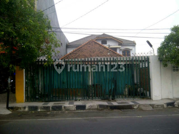 Rumah Usaha di Jl Hos Cokroaminoto Mojokerto