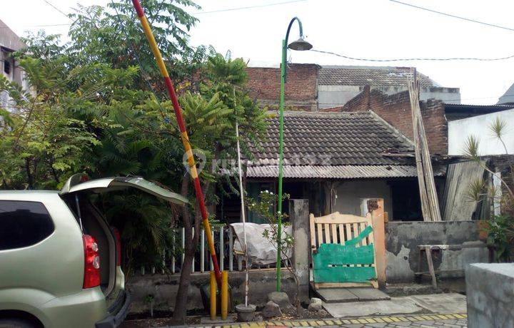 Rumah Di Wisma Tropodo Butuh Renovasi Jual Cepat 