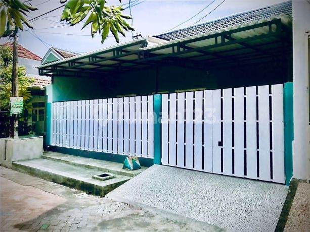 Murah Rumah Besar Wisma Tropodo Dekat Ahmad Yani Surabaya Akses Bandara dan Tol Murah Rumah Besar Wisma Tropodo Dekat Ahmad Yani Surabaya Akses Bandara dan Tol
