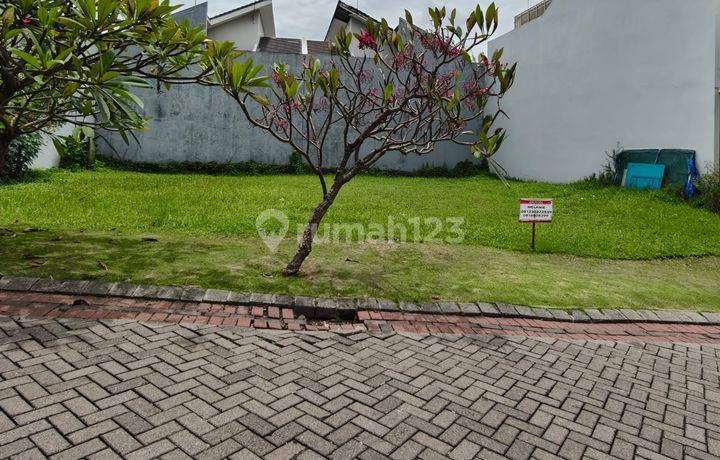 2 Kavling Jejeran di One Golf Terrace Pakuwon Indah