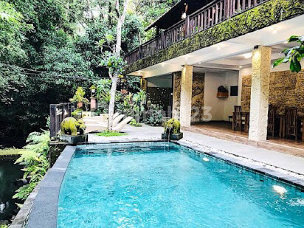 Dijual Villa Komplek Di Ubud view air terjun dan sungai