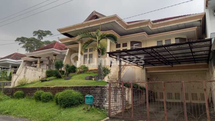 Jual Rumah Siap Huni dan Nyaman Bukit Regency Semarang Selatan – 10183