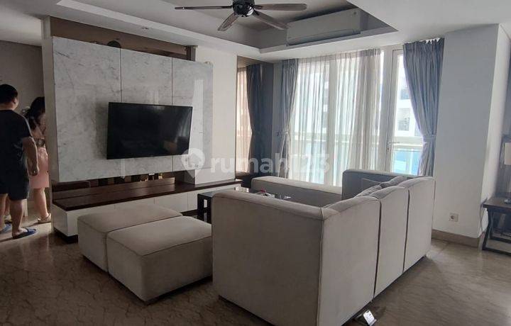 JUAL CEPAT !!! APARTMENT ROYALE SPRINGHILL 3 + 1 BR KEMAYOAN JAKARTA PUSAT FULL FURNISH