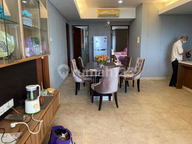 Jual Cepat !!! Apartment Royale Springhill 3 + 1 Br(196 M2) Kemayoran Jakarta Pusat