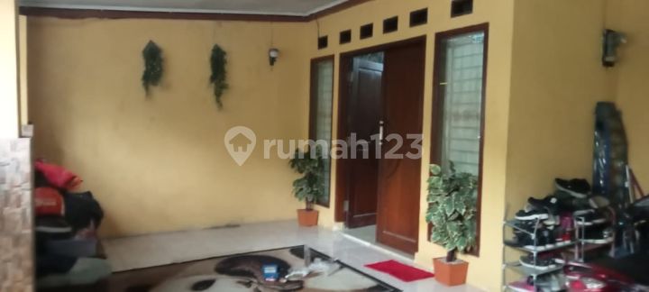For Sale Rumah di Villa Pamulang 