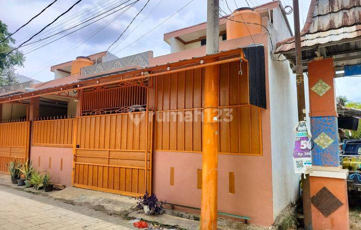 Rumah di Perumahan Griya Tangerang Asri, Tangerang