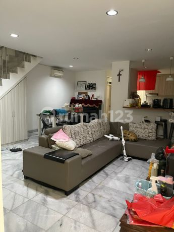 Dijual Rumah Taman Kebun Jeruk Intercon Murah Bu Luas 108 M2 Dijual Rumah Taman Kebun Jeruk Intercon Murah Bu Luas 108 M2