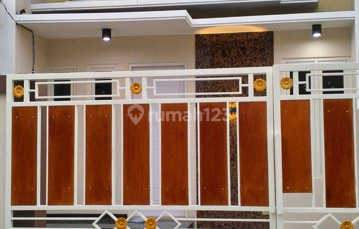 Rumah Mewah Wonorejo Selatan Rungkut 