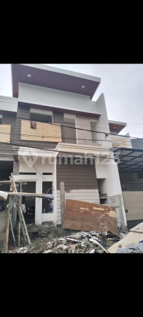 Rumah Cantik 2 Lantai Perum Penjaringan Sari Merr Dekat Upn Rumah Cantik 2 Lantai Perum Penjaringan Sari Merr Dekat Upn