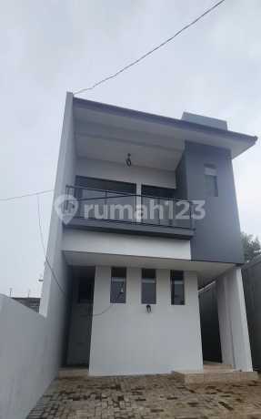 Rumah Mungil Di Kompleks Setiabudi Regency Di Jl Sersan Bajuri