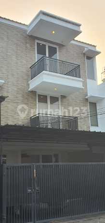 3-story house in Kelapa Gading cluster near Sport Mall