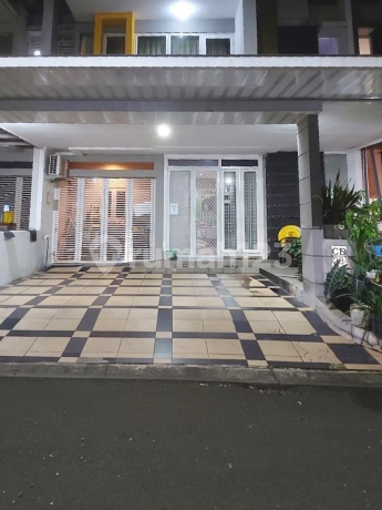 Rumah.2.lantai.dalam.cluster.dekat.mall Summarecon Bekasi