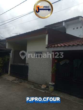 Rumah 2 Lantai SHM di Pamulang Indah, Tangerang Selatan