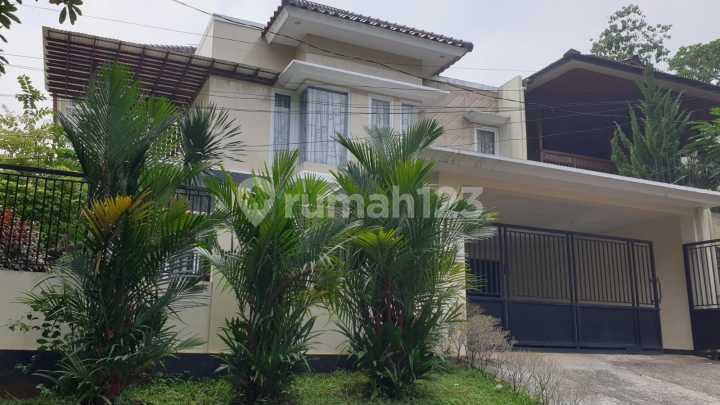 Well-Maintained Luxury House Fully Furnished in Sentul City Area