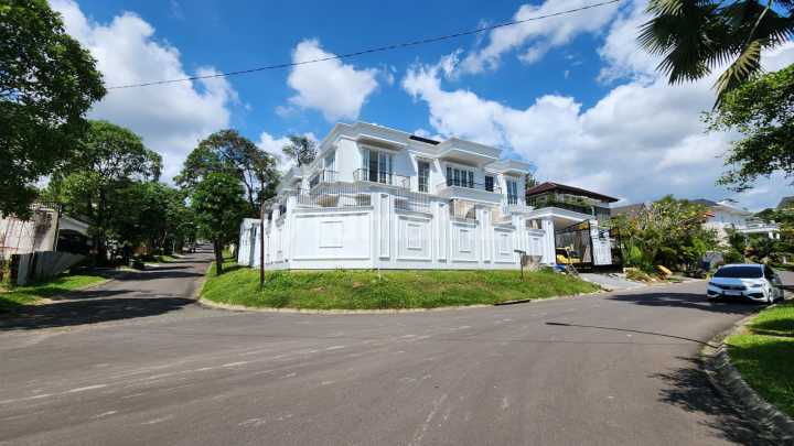 Rumah Mewah Design Classic Modern Di Cluster Mediternia 2 Sentul City Bogor 