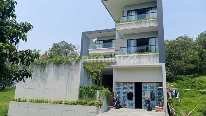  Rumah Baru Furnished Sertifikat Hak Milik Klaster Bali Hill Sentul City Bogor 