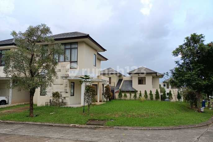 Rumah Hoek 2 Lantai Bagus Furnished HGB Athmospere Sentul City Bogor