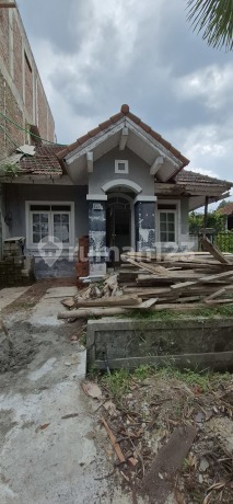 Rumah View Lepas ke Perbukitan Hambalang dan Gunung Pancar Klaster Taman Pasadena Sentul City Bogor 