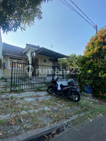 Rumah Hook Dengan View Gunung Pancar Halaman Luas Bisa Buat Kolam Renang Taman Legian Sentul City Bogor 