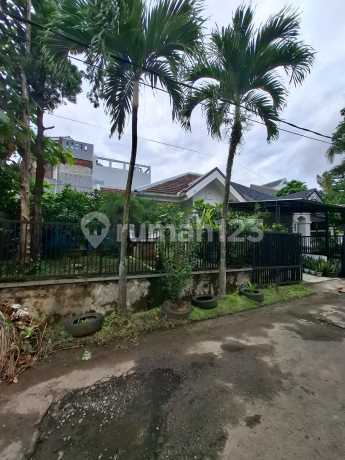 Affordable Ready-to-Occupy House in Taman Pasadena Cluster, Sentul City, Bogor Affordable Ready-to-Occupy House in Taman Pasadena Cluster, Sentul City, Bogor