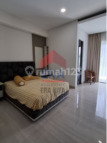 Rumah Emerald Mansion Citraland Furnish 5 KT Lokasi Bagus Depan Rumah Emerald Mansion Citraland Furnish 5 KT Lokasi Bagus Depan