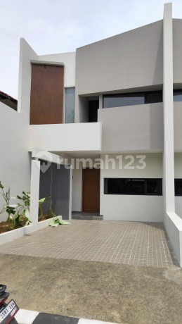 Rumah Bagus Unfurnished HGB Mekar Wangi, Bandung Rumah Bagus Unfurnished HGB Mekar Wangi, Bandung
