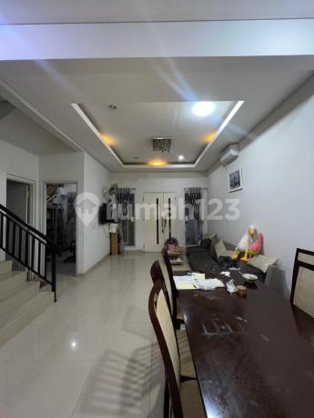 Rumah Metro Permata, 2 Lantai full, 7x15. Tangerang