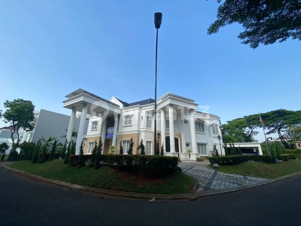 Unit Lelang Murah Banget Diskon 50% ! Rumah Furnish Mewah Super Cantik Di Cluster Mewah Alam Sutera