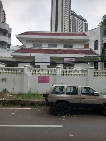 Rumah Hoek Elit Harga Miring Lt 912Mtr Simprug Garden SHM Harga Miring Jakarta Selatan