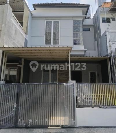 For Sale 2-Story House in Simpang Regency Housing, West Surabaya