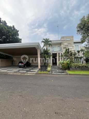 Rumah Furnished Nyaman Dengan Kolam Di Cluster Yang Asri