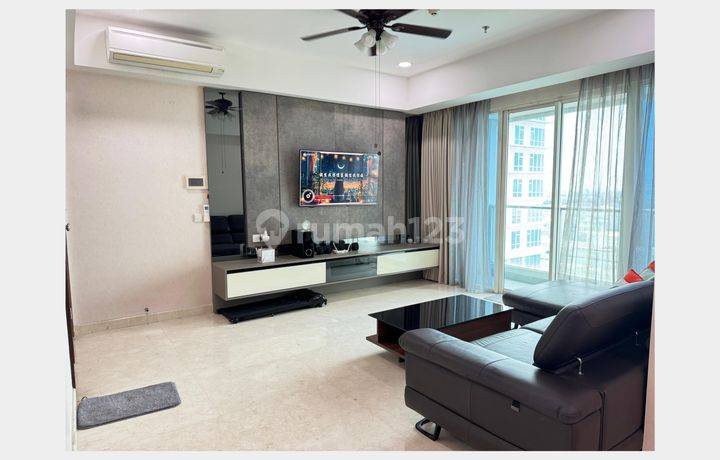 Dijual Cepat !! Apt. The Kensington Bellmont 149 mtr Lantai Rendah Full Furnish , Bisa Nego