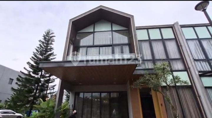Jarang Ada !! Dijual !! Rumah Mewah Full Furnish Luas 193 di The Sanctuary Cluster Tanglin Parc Sentul Bogor