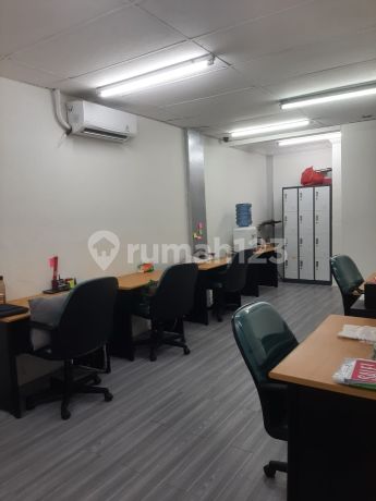 Lowered price for ready-to-occupy Cempaka Mas shop house Lowered price for ready-to-occupy Cempaka Mas shop house