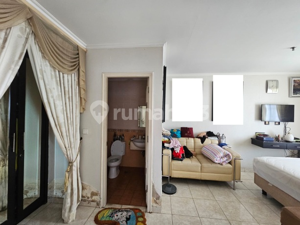 - Murah !! Dijual Apt. Frenchwalk Moi Luas 110 Semi Furnish Lantai Rendah Siap Huni - Murah !! Dijual Apt. Frenchwalk Moi Luas 110 Semi Furnish Lantai Rendah Siap Huni