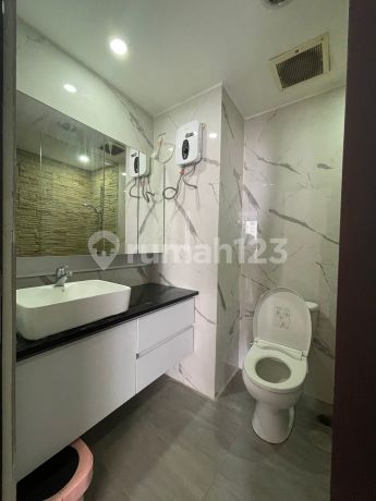 Murah !! Dijual Apt. Paladian Park Luas 87 Mtr Full Furnish Siap Huni Tinggal Masuk Bawa Koper Murah !! Dijual Apt. Paladian Park Luas 87 Mtr Full Furnish Siap Huni Tinggal Masuk Bawa Koper
