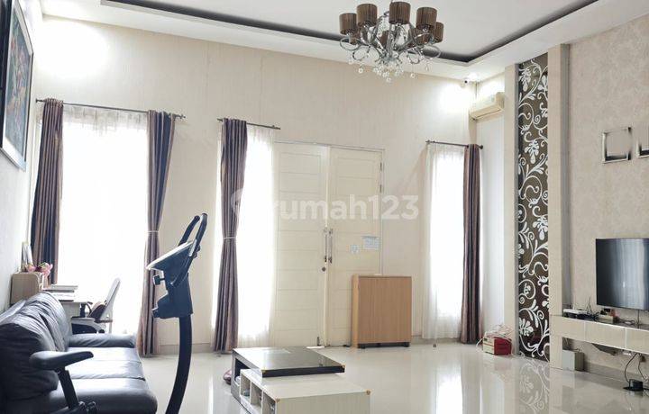 RUMAH DENGAN 3 MASTER BEDROOM! LEGA & NYAMAN, SUTOREJO SELATAN