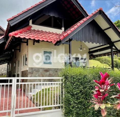 Villa Grand Trawas Mojokerto 2 Floors Strategic Location Villa Grand Trawas Mojokerto 2 Floors Strategic Location