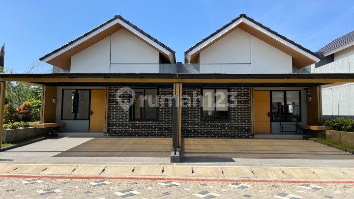 Single-Story House in Bogor, Korean Concept, Lush and Flood-Free