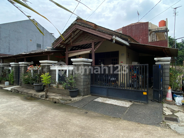 Rumah Hoek di Duta Mekar Asri, Cibubur