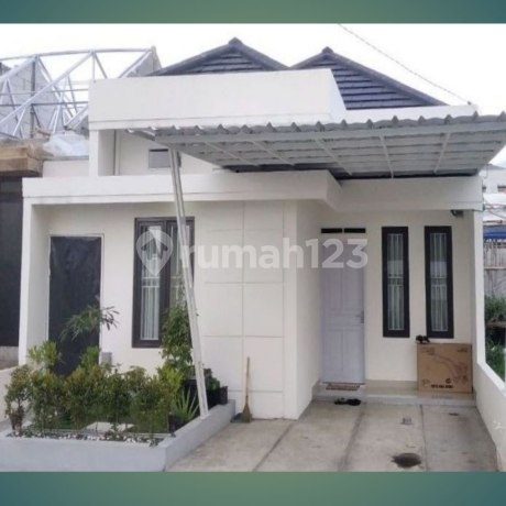 IDR 550 Million! Comfortable House in Cihanjuang Near Lembang, 10 Minutes to Setiabudi IDR 550 Million! Comfortable House in Cihanjuang Near Lembang, 10 Minutes to Setiabudi