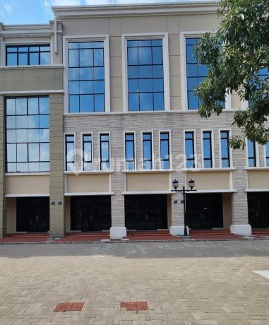 Nice shop house in Sedayu City Baru Nice shop house in Sedayu City Baru