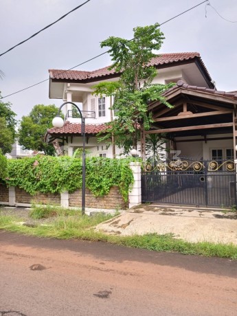 Rumah 2 Lantai di Taman Laguna Jatisampurna Bekasi