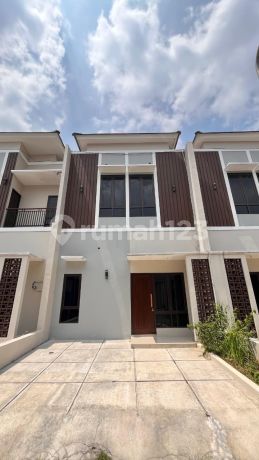 Rumah Siap Huni 2 Lantai Depan Bpk Jateng Banyumanik